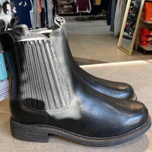MukLuks Chelsea Boots Size 8 Black